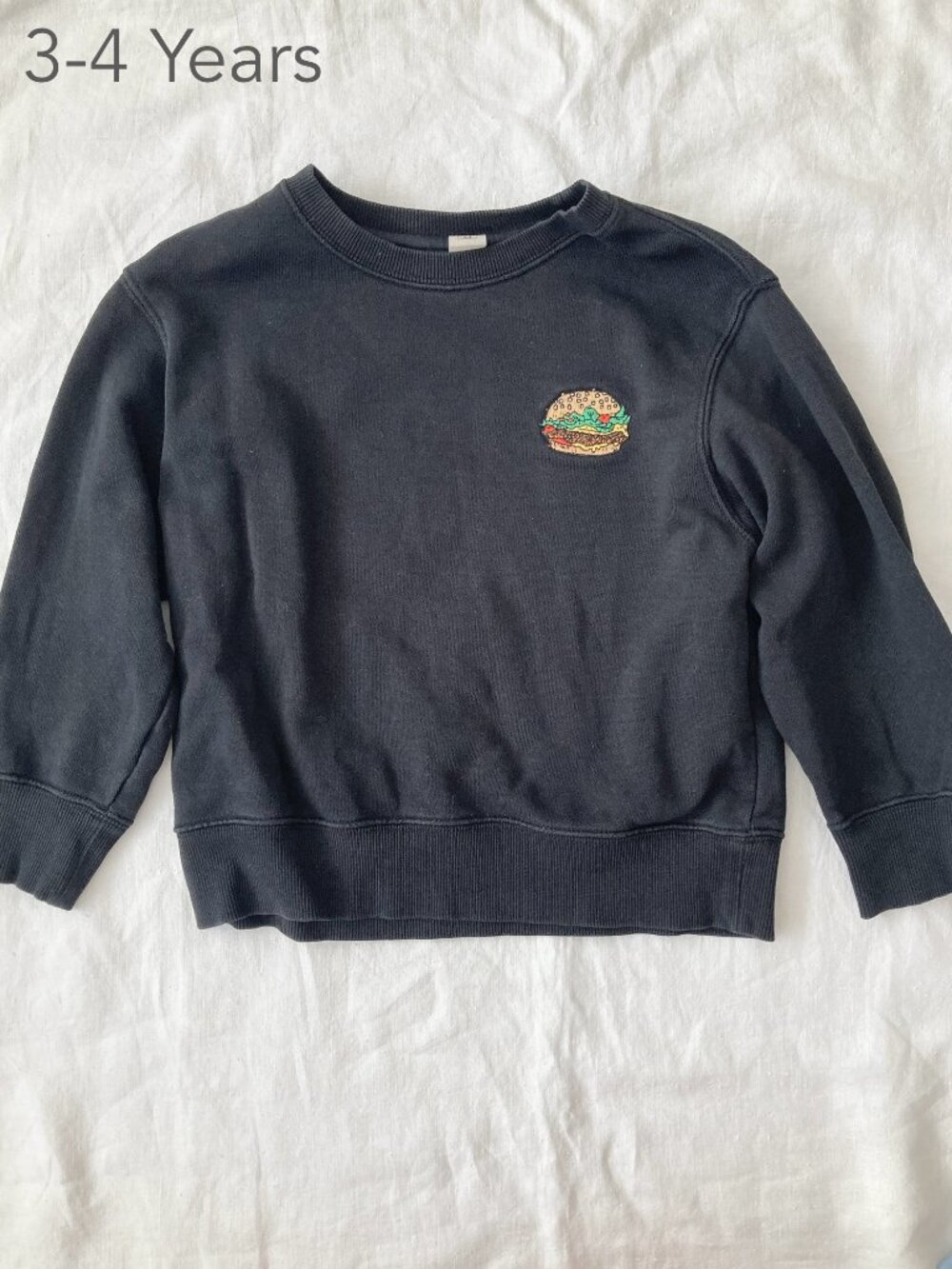 💙2/$25 Uniqlo 3-4 Years Toddler Black Burger Embroider Crewneck Sweatshirt Fall